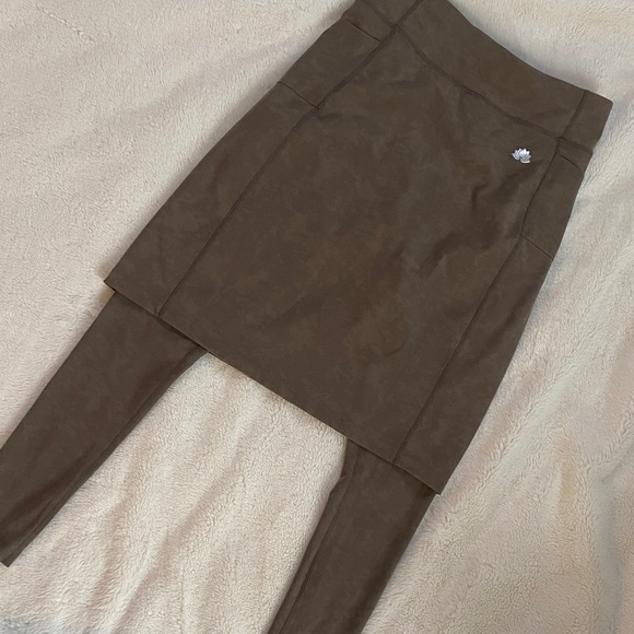 Snoga Athletics Dresses & Skirts - Brown smoke Snoga (size small)
